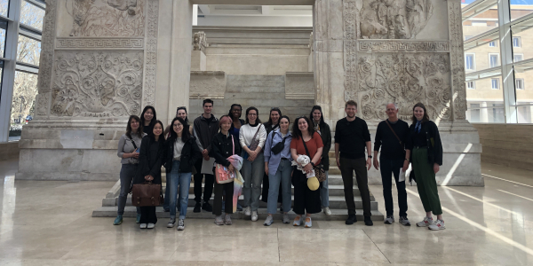 Seminar in front of the Ara Pacis 